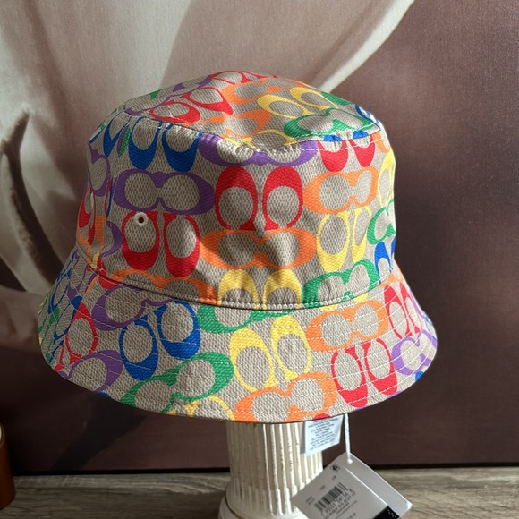 Coach Rainbow Bucket Hat 🌈Reserve NTW - Picture 6 of 7